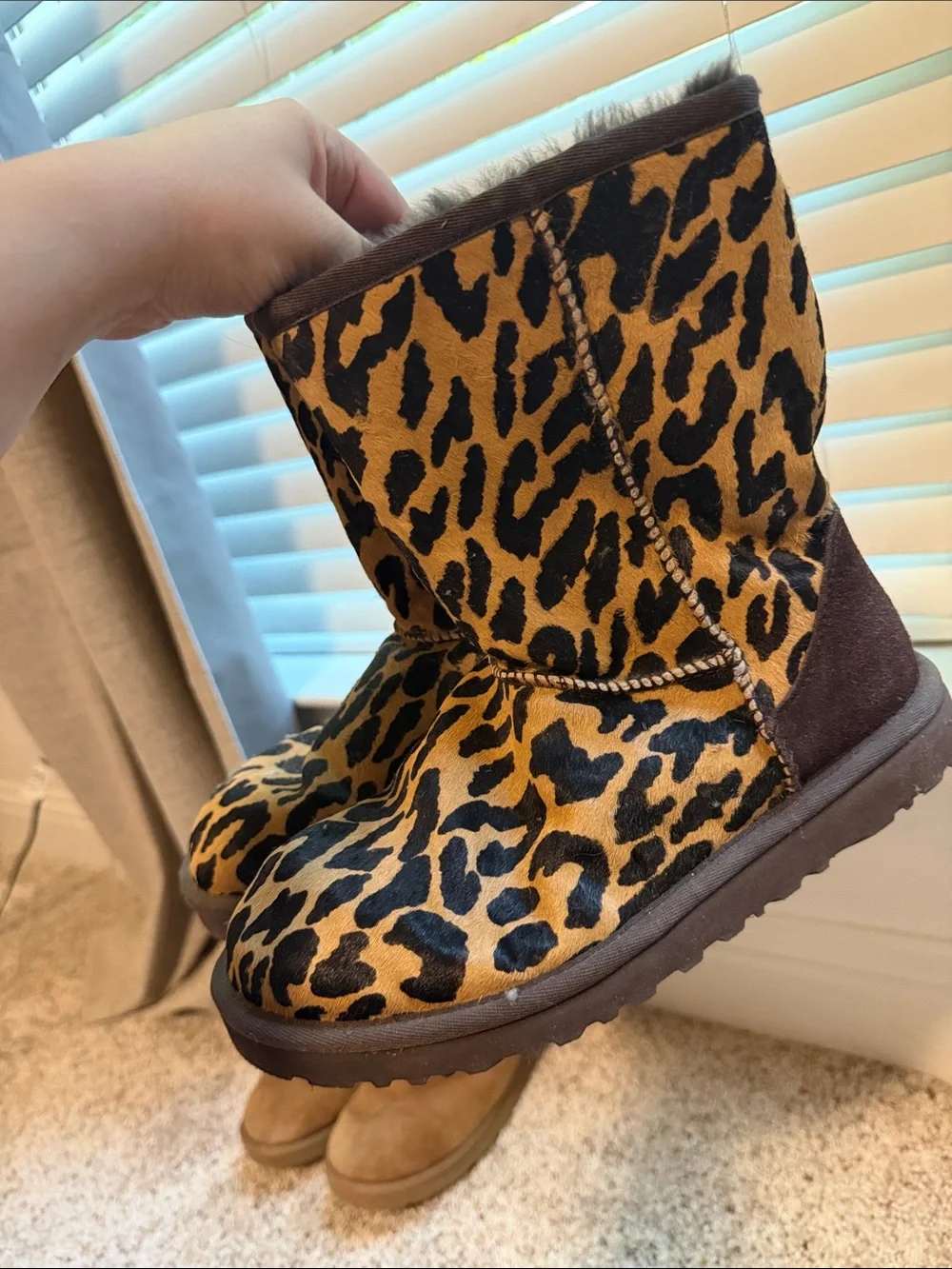 UGG short boots